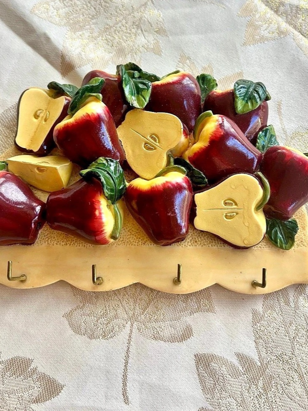 KMC Apple Wall Rack Decor Red & Gold - Picture 2 of 12